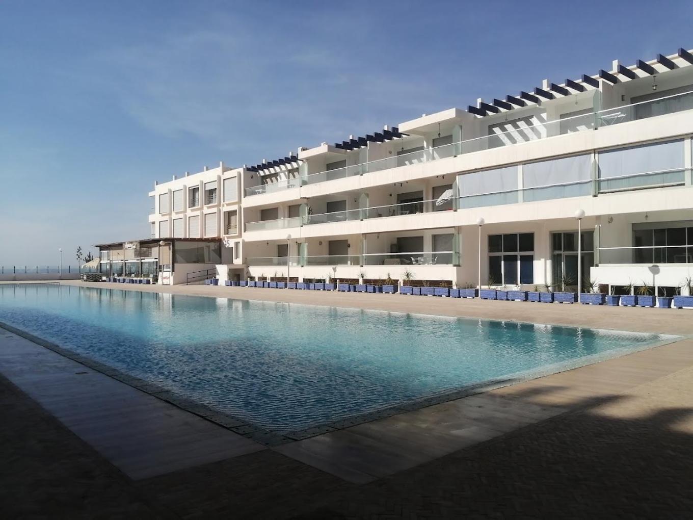 Confort Et Vue Avec Piscine Aourir
