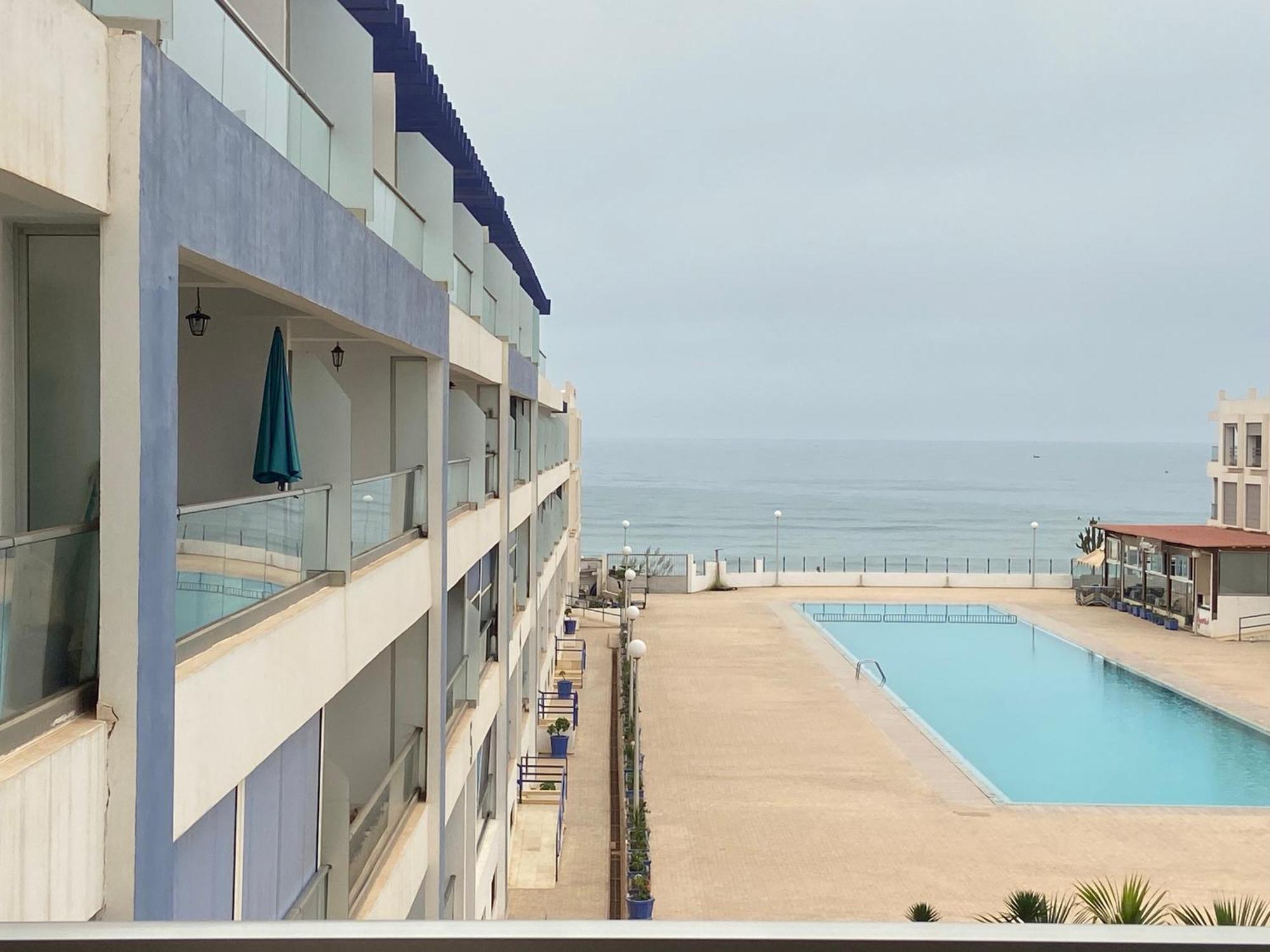 Confort Et Vue Avec Piscine